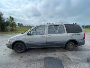 2000 Pontiac Montana Vision