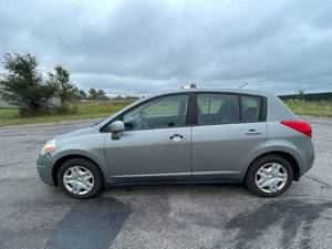 2010 Nissan Versa 1.8 S
