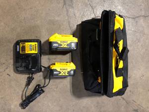 DEWALT 20V MAX XR Premium Lithium-Ion 6.0Ah and 4.0Ah Starter Kit   Customer Returns See Pictures