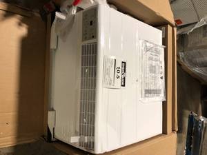 Keystone 12,000 BTU 115-Volt Through-the-Wall Air Conditioner Cools 550 Sq. Ft. with Remote Control and ENERGY STAR in White   Customer Returns See Pictures