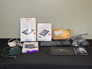 lot 225 image: Mixed Electronics and Accessories Lot