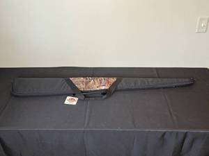 lot 270 image: Field & Forest 52 Shotgun Case - Camo