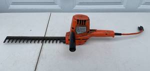lot 13 image: Black & Decker 13 Single Edge Shrub and Hedge Trimmer