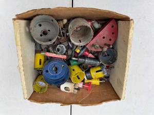 lot 41 image: Assorted Drill Bits and Hole Saws