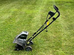 lot 286 image: Earthwise 13.5 Amp Corded Electric TillerCultivator