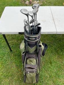 lot 304 image: Bennington Golf Bag with Assorted Clubs - Spalding, Delta, Dunlop