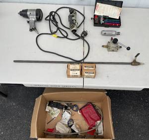 lot 141 image: Lot of Mixed Tools and Accessories