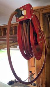 lot 149 image: Wall-Mounted Heavy-Duty Retractable Air Hose Reel