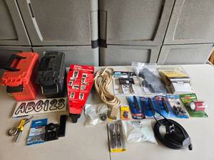 lot 180 image: Mixed Lot of Automotive and Marine Accessories