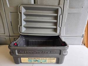 lot 181 image: Rubbermaid ActionPacker Storage Container