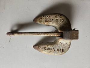 lot 195 image: Vintage Roloff Mfg Corp Double Prong Hook