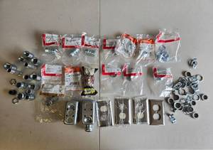 lot 198 image: Lot of Electrical Fittings and Accessories