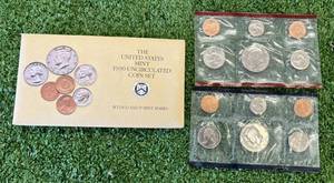 1990 US Mint Uncirculated Coin Set
