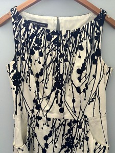 lot 215 image: Lovely Jones Wear Dress