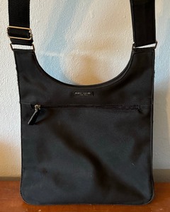 lot 57C image: Kate Spade Handbag