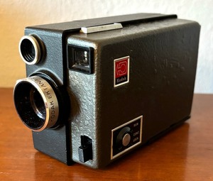 lot 240 image: Vintage Instamatic M16 Camera