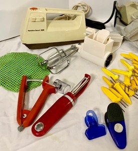 lot 127 image: Awesome Vintage Kitchen Essentials, Including a Toaster, Corn on The Cob Holders, Mixer and so Much More