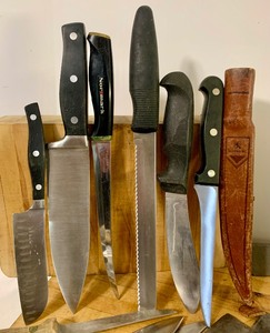 lot 129 image: Variety of Vintage Knives, Sharpeners and Cutting Boards