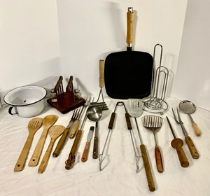 lot 130 image: Wonderful Vintage Kitchenware Including Griddle Pan, Napkin Holder, Utensils and so Much More
