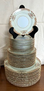 lot 23 image: Vintage Noritake Rosebud China Grouping