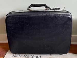 lot 259 image: Four Vintage Suitcases