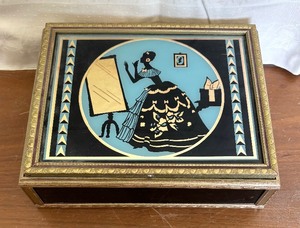 lot 271 image: Vintage Vanity Tray, Dresser Box, Hand Mirrors and More