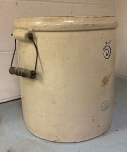 lot 285 image: Redwing Pottery 5 Gallon Crock with Handles