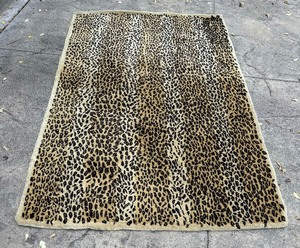 lot 402 image: Animal Print Area Rug
