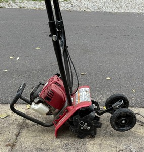 lot 413 image: Honda FG110 Mini-Tiller