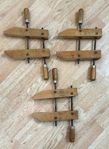 lot 421 image: Five Jorgensen Clamps