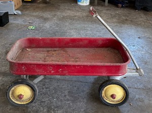 lot 447 image: Vintage Red Wagon
