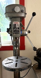 lot 16 image: Tru-Drill 16 Speed Heavy Duty Drill Machine Model 915F