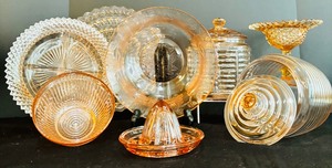 lot 73 image: Vintage 1930s Blossom Pink Depression Glass Tableware
