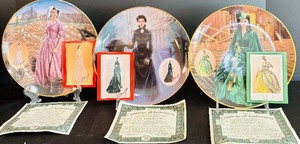 lot 80 image: Jurgen Scholz Plates with Certifications Three Beautiful Women