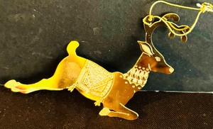 lot 98 image: Camerlane 24 KT Gold Finish Ornaments