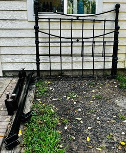 lot 368 image: Vintage Metal Bed Frame