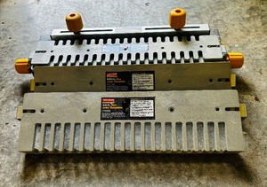 lot 392 image: 16 inch Dovetail & Box Joint System