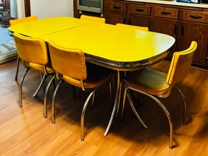 lot 1 image: Retro 1950s Tru Chrome Vintage Chrome and Formica Yellow Dinette Set including 7 Retro Chairs