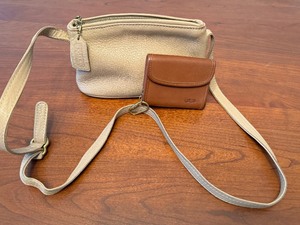 lot 182A image: Vintage Coach Leather Handbag and Wallet