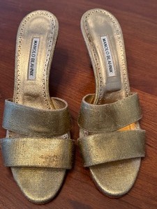 lot 181B image: Pair of Vintage Manolo Blank Shoes