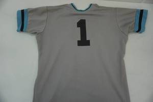 lot 16 image: town ball jersey