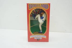 lot 32 image: The Heartland Limited Edition Statue
