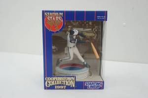lot 41 image: Starting Lineup Figure