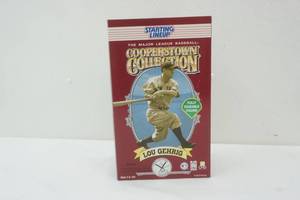 lot 68 image: Starting Lineup Figure