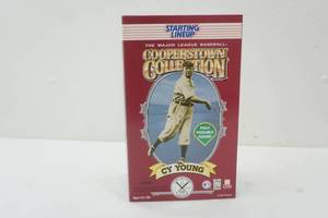 lot 72 image: Starting Lineup Figure