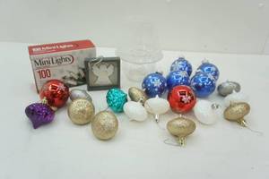 lot 134 image: Glass candle lamp, mini lights and assorted ornaments
