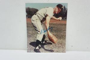 lot 151 image: Dale Long, Pittsburgh Pirates signed picture