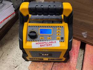 lot 8 image: CAT - 3 in 1 Professional Power Station with Jump Starter and Compressor - 4 USB Ports and Outlet