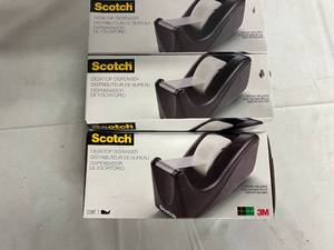 lot 16 image: 3 Scotch Desktop Tape Dispensers