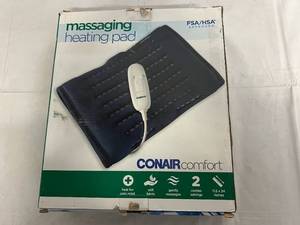 lot 45 image: Conair Comfort Massaging Heating Pad